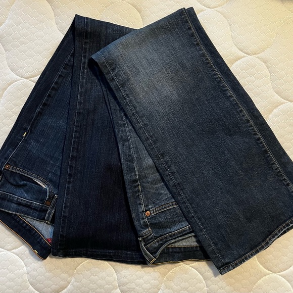 2 Pair Lot Lucky Brand Low Rise Sundown Straight/Flare Jeans - Picture 3 of 7